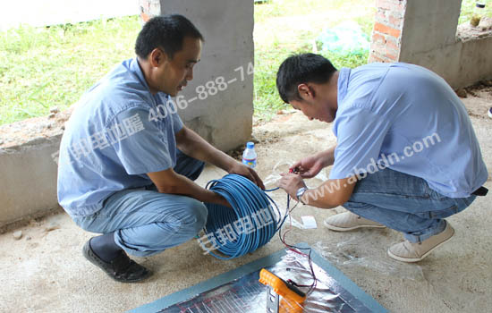 �z��l����|����ֵ�Ƿ�ͳ��Sֵ��ͬ��ӛ䛔���